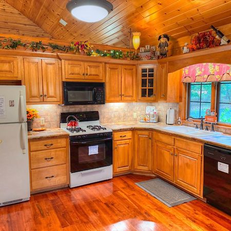 Ferngully Creek Cabins มิลเลอร์สเบิร์ก ภายนอก รูปภาพ