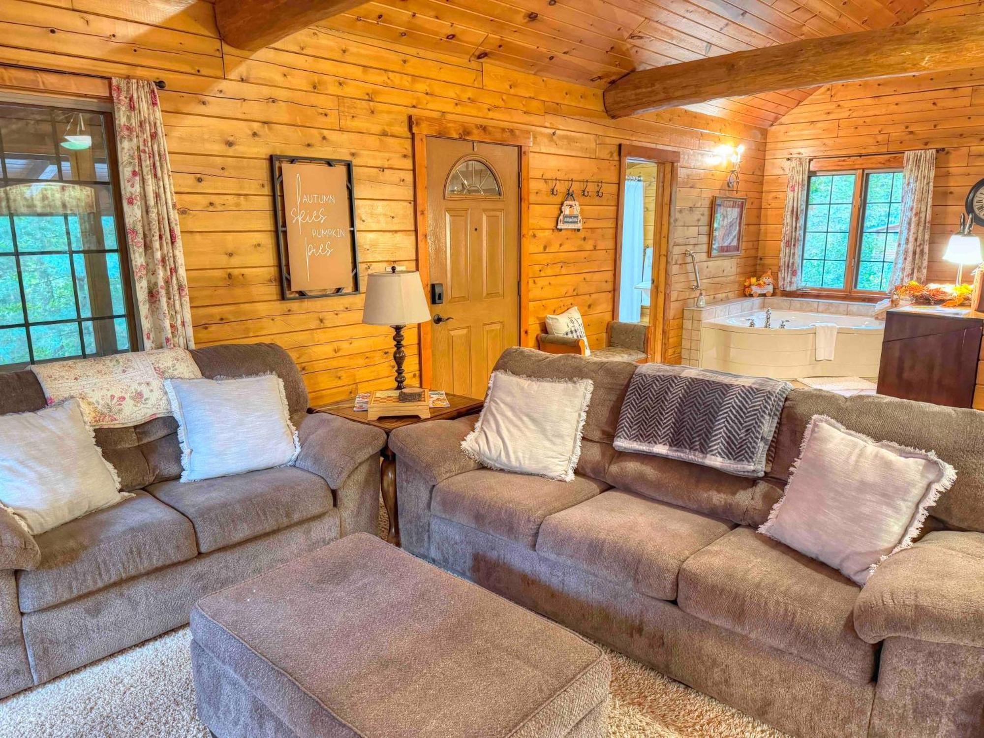 Ferngully Creek Cabins มิลเลอร์สเบิร์ก ภายนอก รูปภาพ